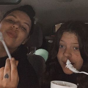 Meet your Posher, Jillian